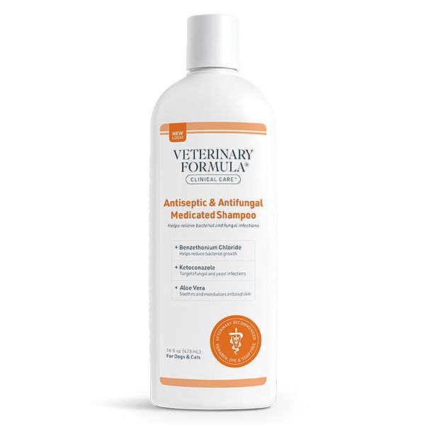 Veterinary Formula Clinical Care Antiseptic&Antifungal Medicated Shampoo Антисептичний та протигрибковий, з хлоридом бензетонію та кетоконазолом